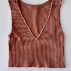 Women's Ribbed V-Neck Tank Top -
